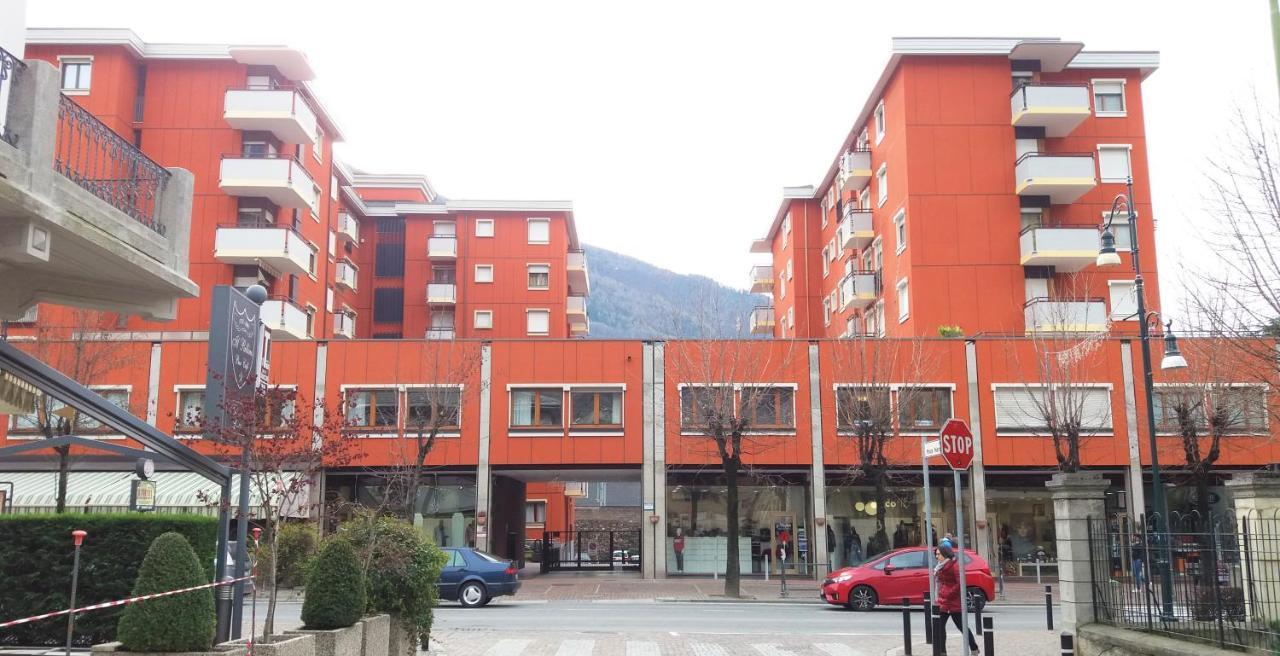Appartement Lucini Ai Portici à Tirano Extérieur photo