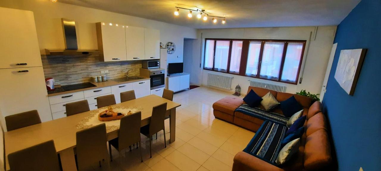 Appartement Lucini Ai Portici à Tirano Extérieur photo