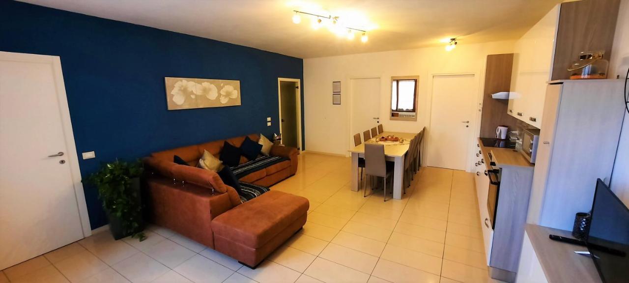 Appartement Lucini Ai Portici à Tirano Extérieur photo